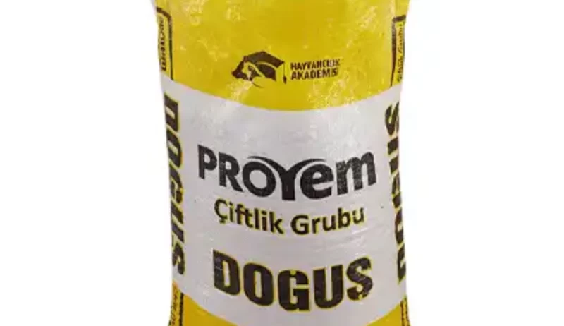 Düşük miktarda tahıl ve protein kaynakları kullanılan rasyonlarda enerji protein dengesini sağlamak için kullanılır. Özellikleri Yüksek ve kaliteli protein içeriği Yüksek enerji Dengeli amino asit profili Güçlü vitamin ve mineral içeriği FAYDALARI Performans artışı ve hastalıklara karşı koruma sağlar. Süt Kalitesini Destekler Süt yağını ve süt proteinini ideal seviyede korur.