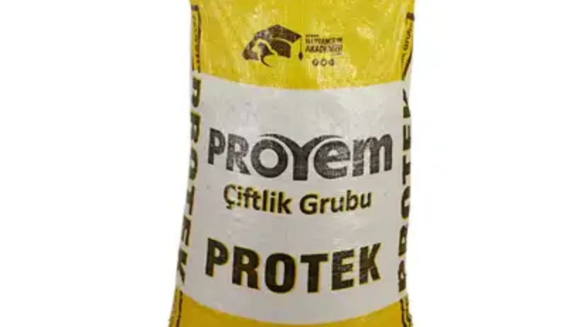 ProTek Süt Yemi yüksek verimli sağmal ineklerin rasyonlarında ayrıca kesif yem maddeleri ilavesi yapılmaksızın tek başına kullanılır. FAYDALARI Rasyonun konsantre yem kısmını tek yem ile yöneterek kullanım kolaylığı sağlamak. Performans artışı ve hastalıklara karşı koruma sağlar. Süt Kalitesini Destekler Özel formülü sayesinde süt kompozisyonunun iyileşmesine katkı sağlar. Ürün Özellikleri Kaliteli protein içeriği Yüksek enerji içeriği Dengeli amino asit profili Yüksek vitamin ve mineral Güçlü Tahıl İçeriği